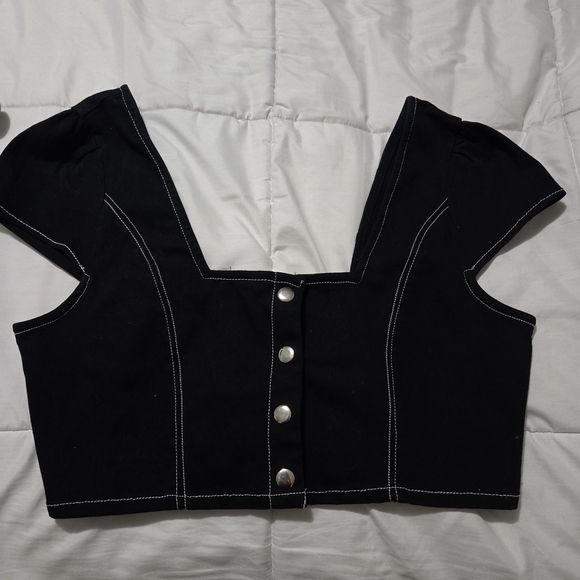 Urban Outfitters Tops - Urban Outfitters Black Top with Silver Button